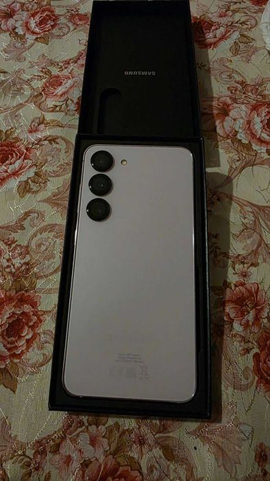 Samsung Galaxy S23 Lavender 128 / 8 GB КАТО НОВ