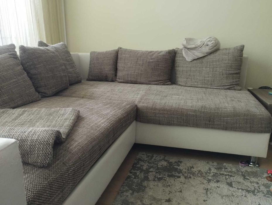 Разтегателен диван - лежанка