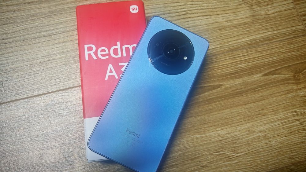 Xiaomi Redmi A3 128GB 5000Mah 90Hz la cutie.