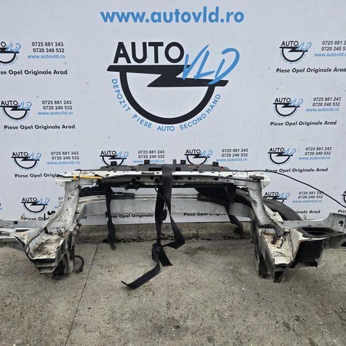 Trager Opel Astra J facelift