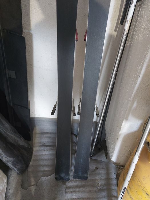 Продавам 240лв Ски Salomon Powerline