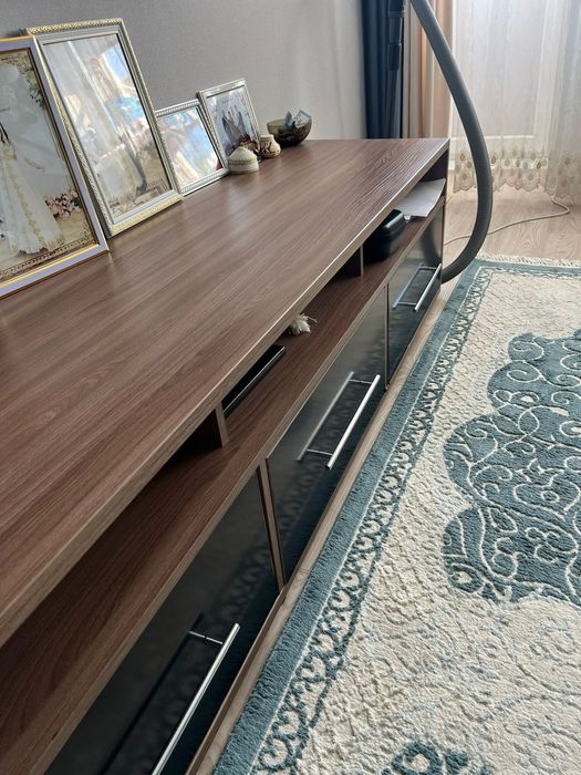 Продам шкаф под телевизор