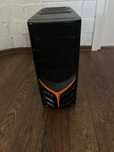 Настолен компютър 4 ядрен intel G9300, 8Gb RAM, windows 10, GTX650 1Gb