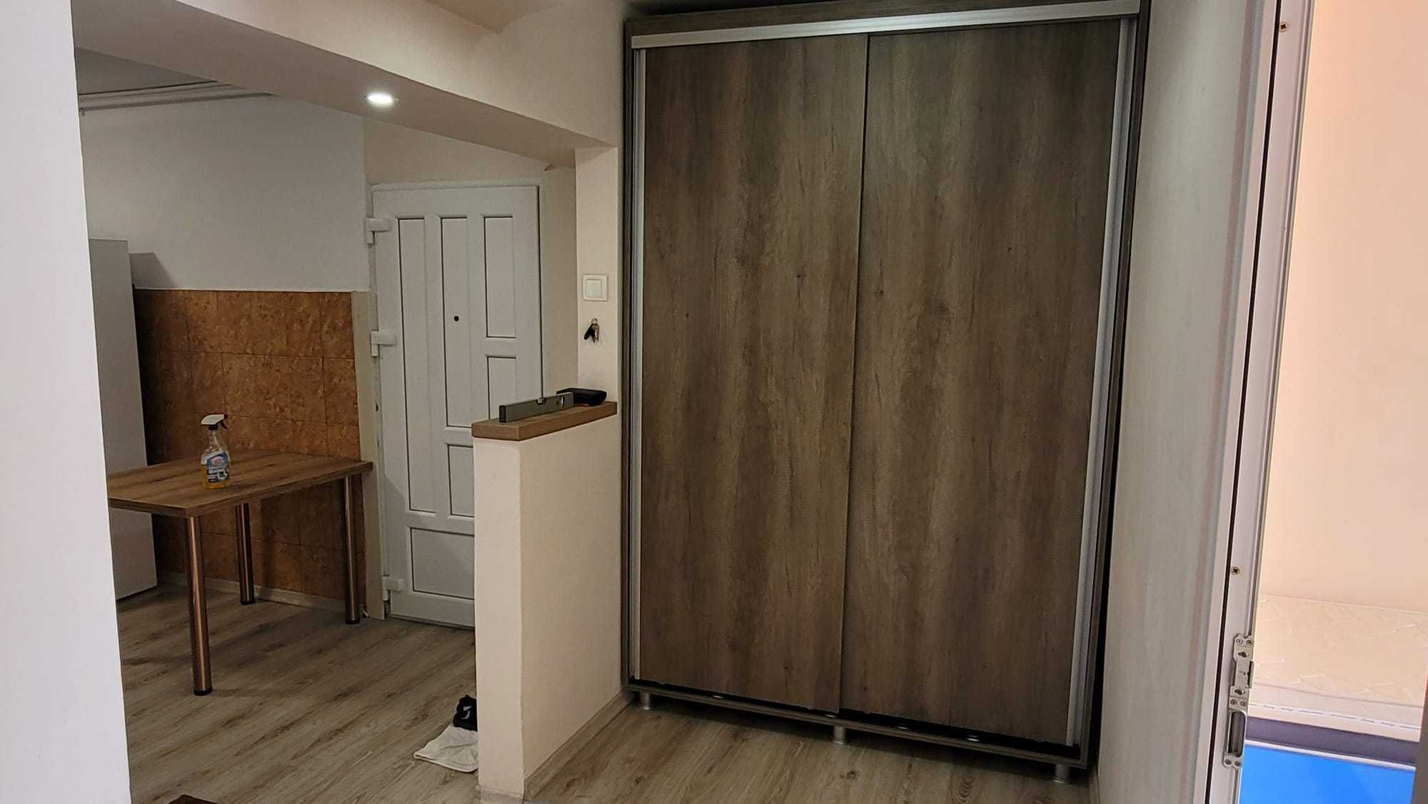 Inchiriez apartament 3 camere in Dej, cartier 1 Mai