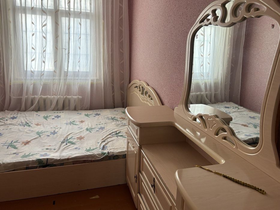 Ферузада екобозор олдида 2хона