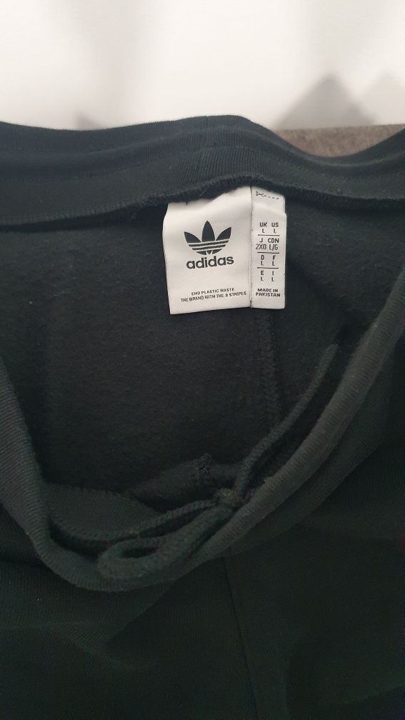 Pantaloni originali Adidas