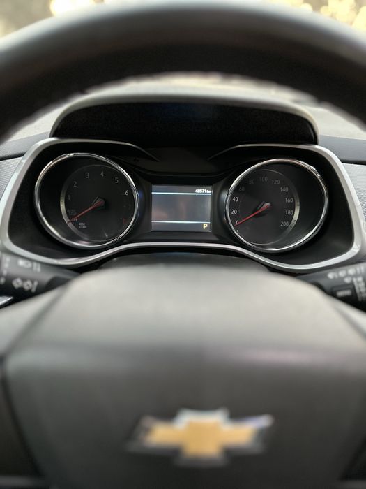 Срочно! Трекер 2021 идеал холатда сотилади!