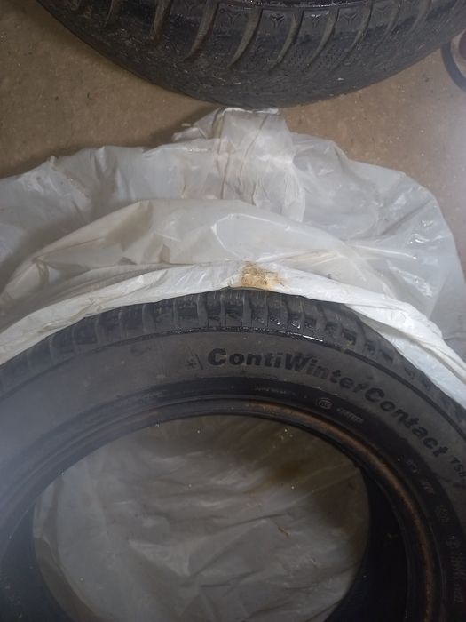 Vand cauciucuri la pret acceptabil