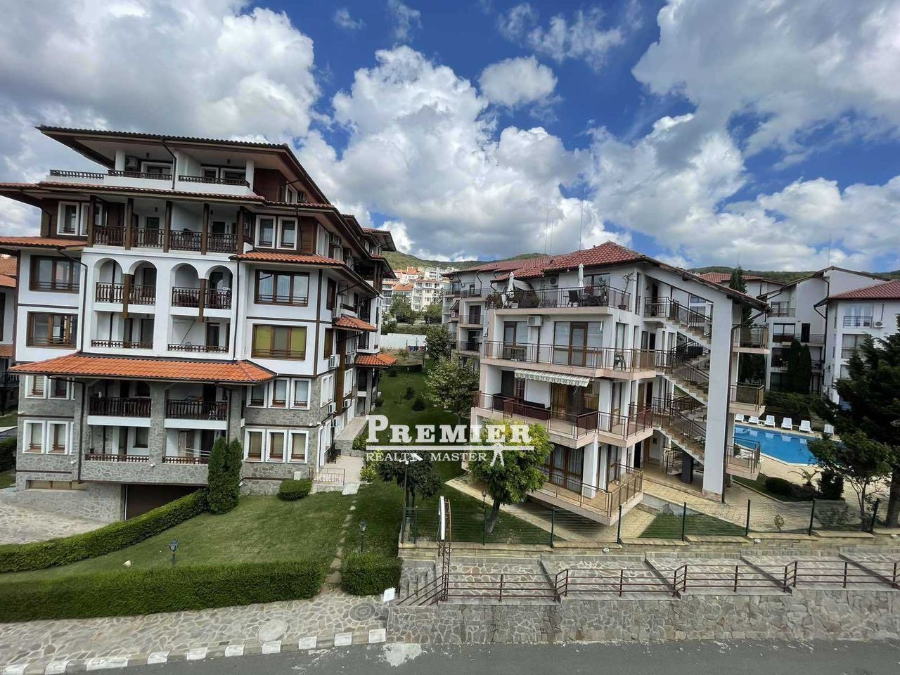 Продава се Едностаен апартамент в Свети Влас - 40 кв.м за 1050 €/кв.м - Снимка #1