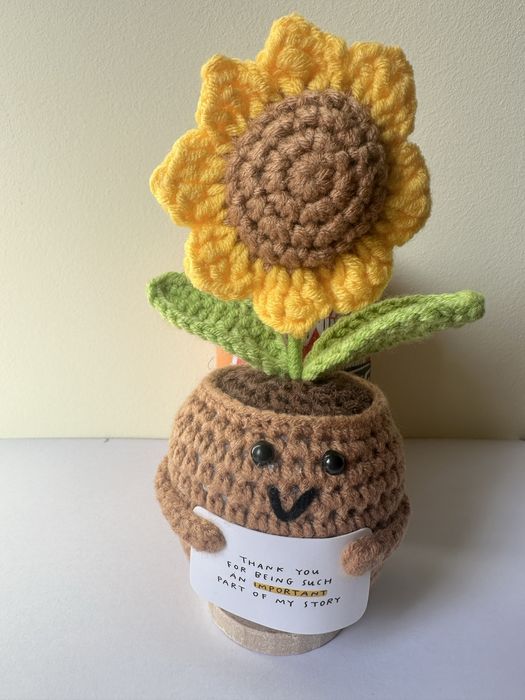 Set doua papusi crosetate - floarea soarelui, handmade