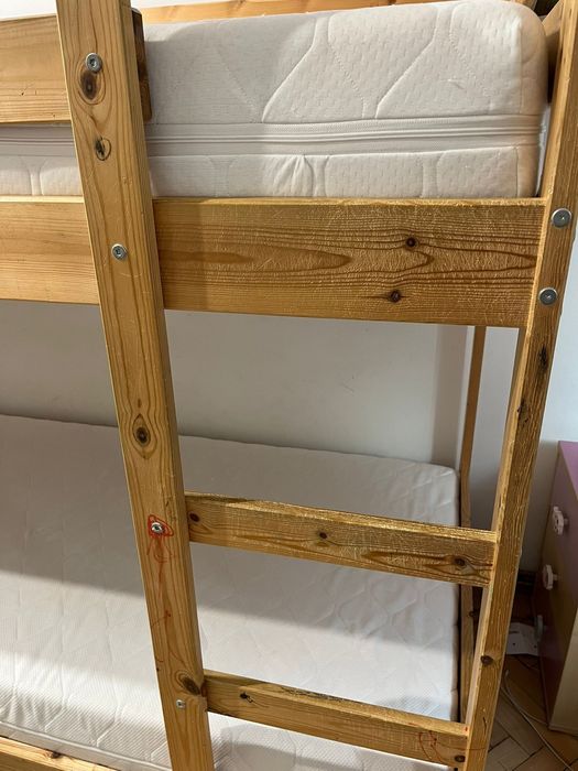 Pat lemn pin supraetajat ikea