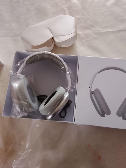 Айрподс макс продам