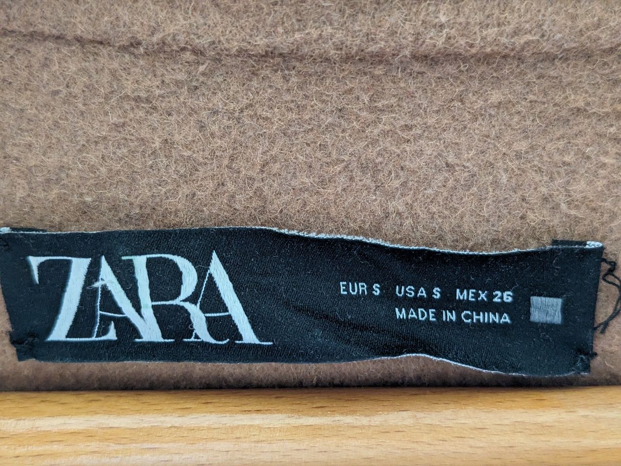 Дамско палто Zara, 50% вълна
