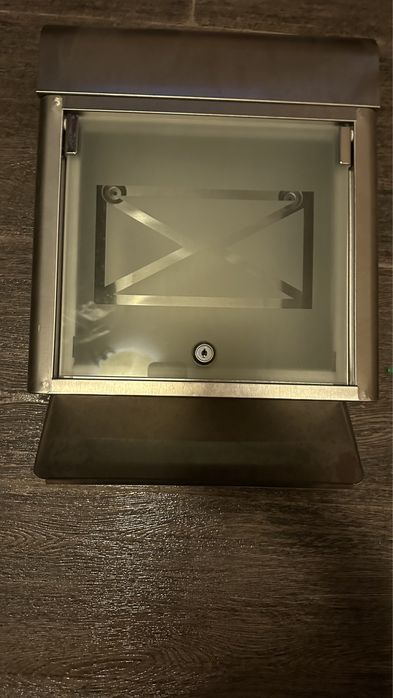 Уличный почтовый ящик новый