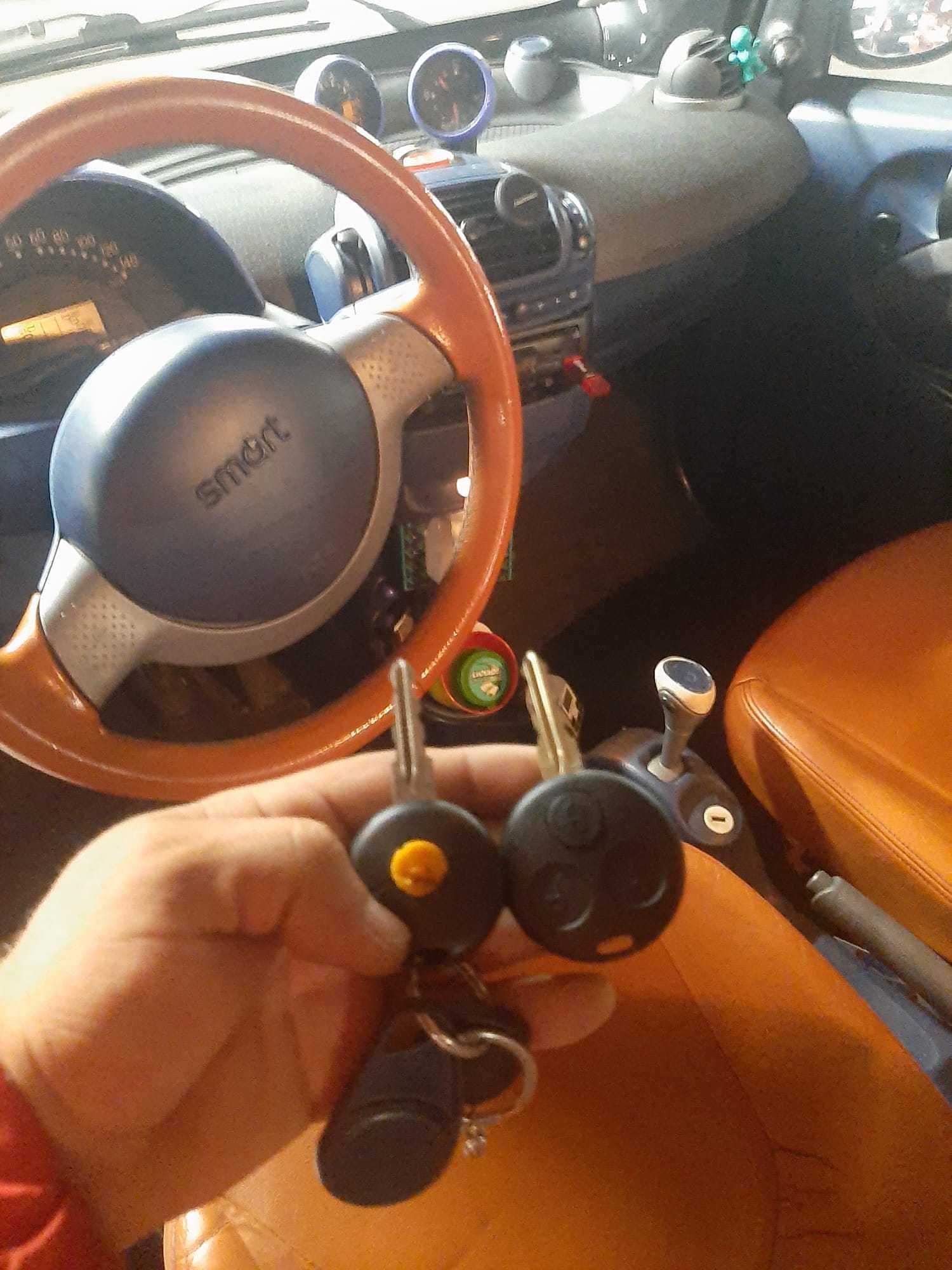 Copiere Chei Auto Hyundai, Kia Peugeot, Citroen , la domiciliu