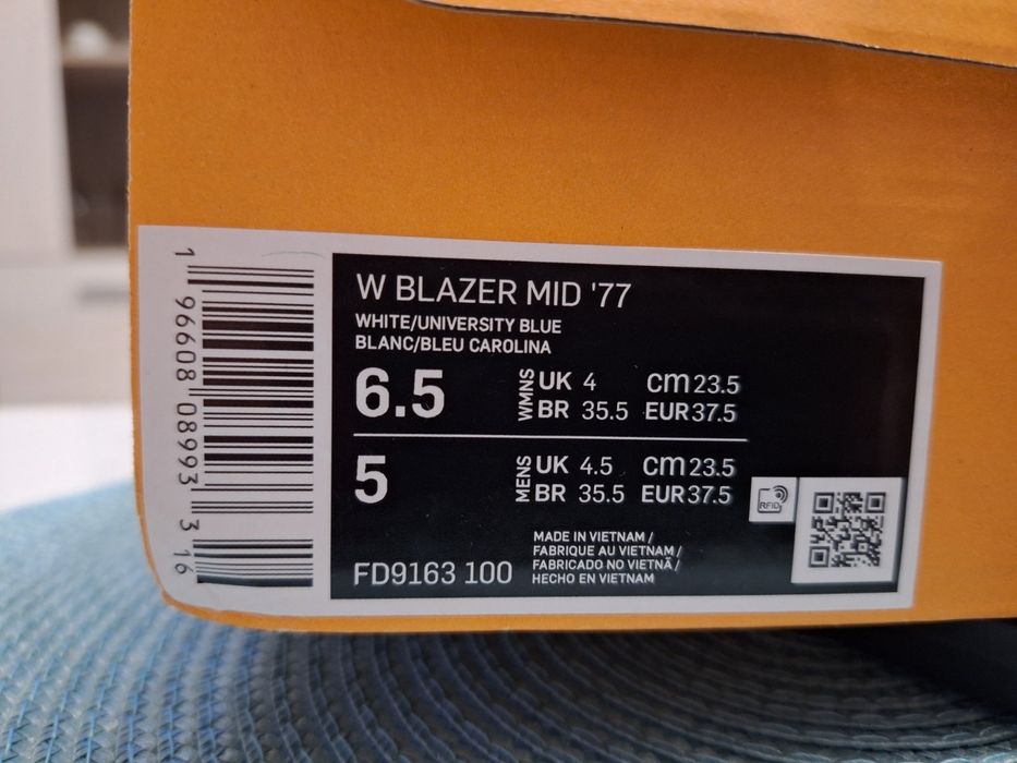 Оригинални дамски маратонки NIKE W BLAZER MID 77