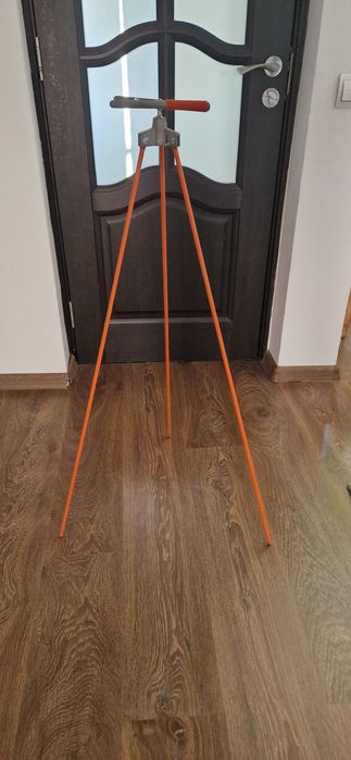 Trepied si statii totale Leica Topcon Sokkia