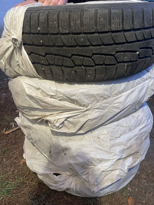 Продам резину зима 235/55R 18