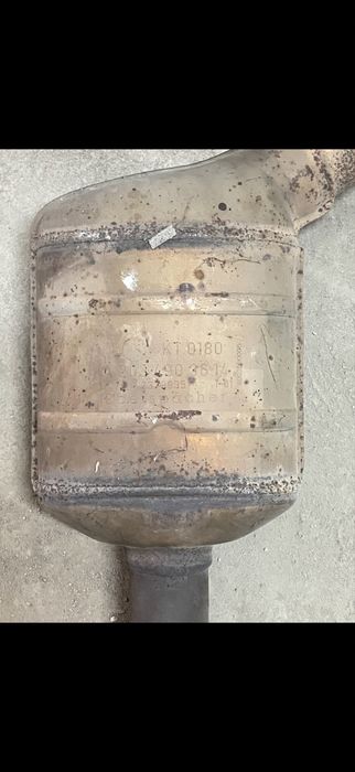 Катализатор Мерцедес 200/230 Компресор Оригинален