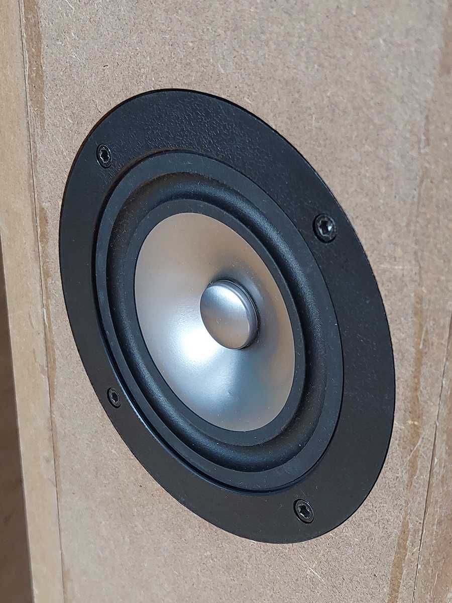 Тонколони с широколентови говорители Mark Audio Alpair 7.3