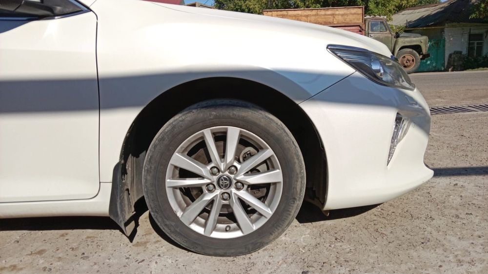 Продам диски R16 оригинал Camry 70