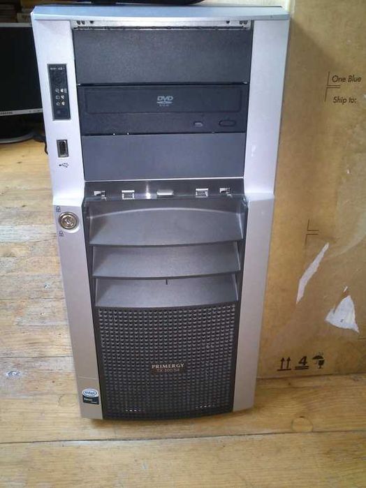 Сървър Fujitsu PRIMERGY TX200 S4 2xCPU 8-ядрен 12GB RAM + подарък