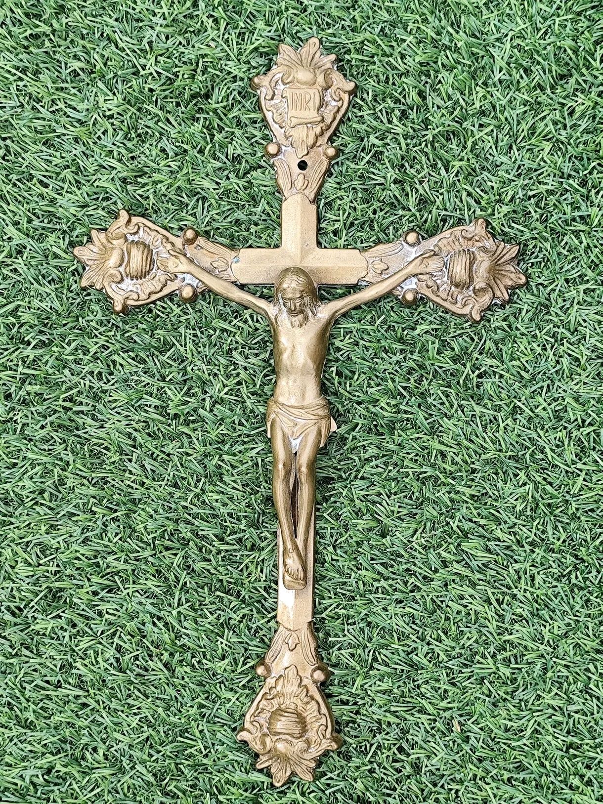 Crucifix vechi din bronz