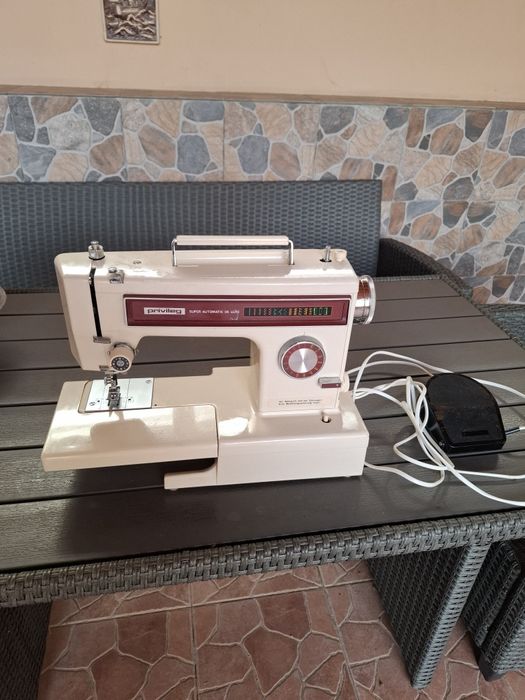 Masina de cusut Privileg impecabila
