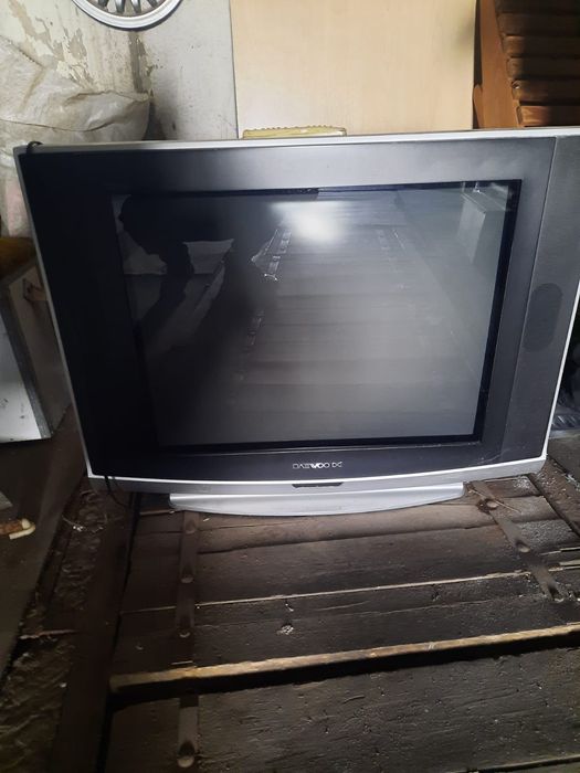 Продам телевизор