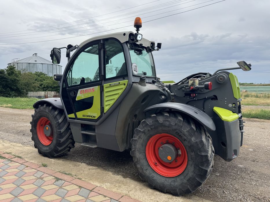 Incarcator telescopic Claas Scorpion 7055