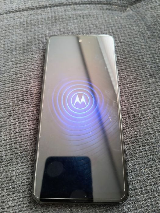 Motorola e40 запазен