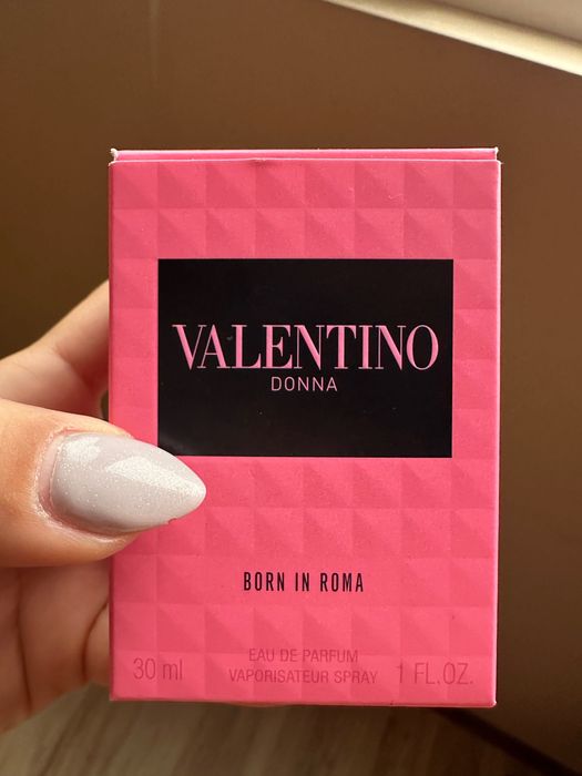 Парфюм Valentino