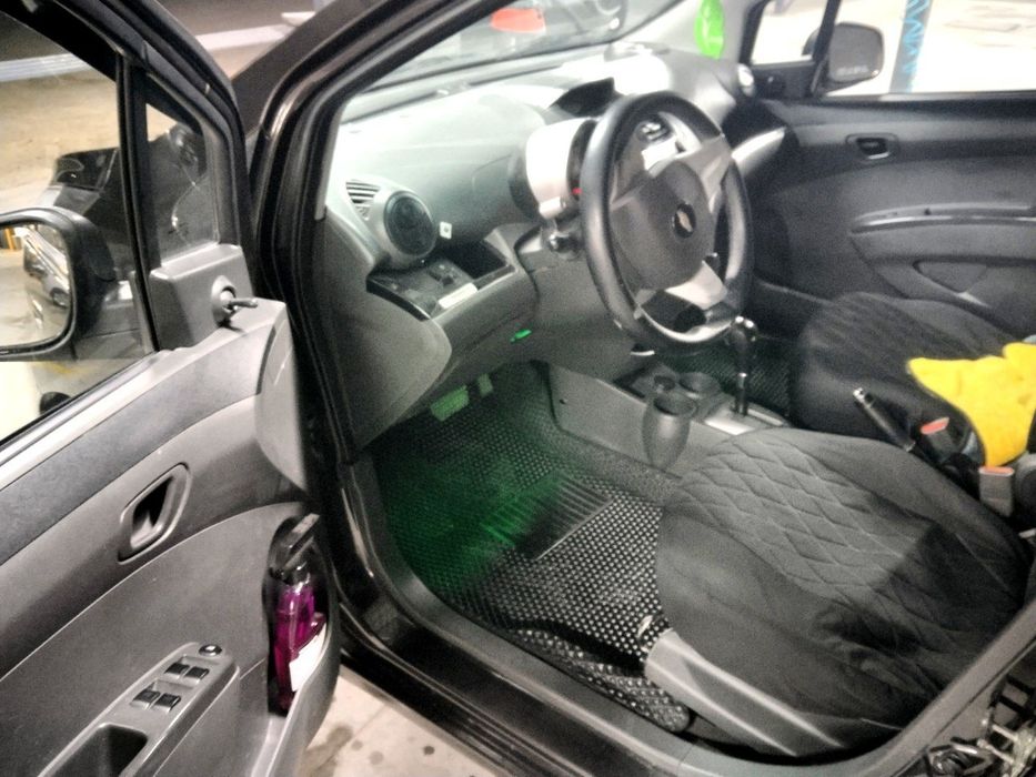 Спарк срочно сотилади