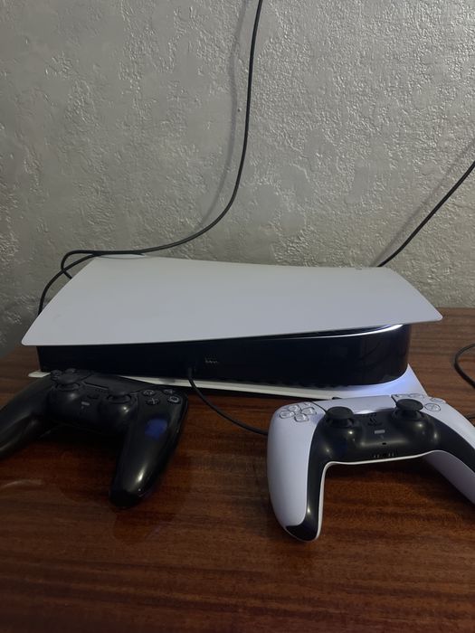 Продам или обменяю Ps5