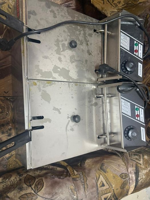 Фритюрница в хорошем состоянии