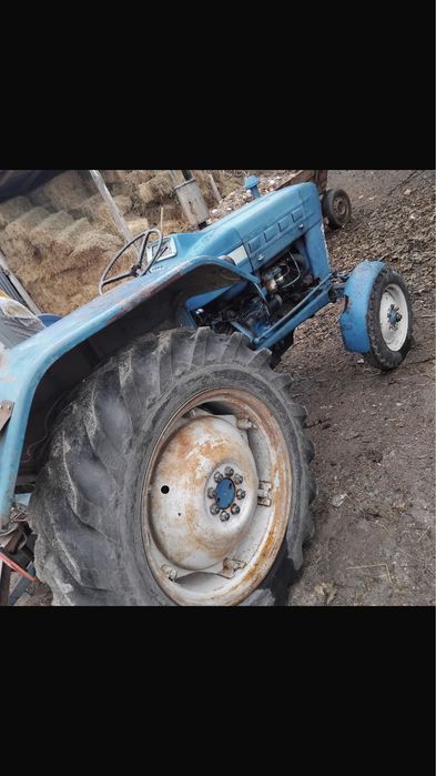 Vand tractor ford 2000