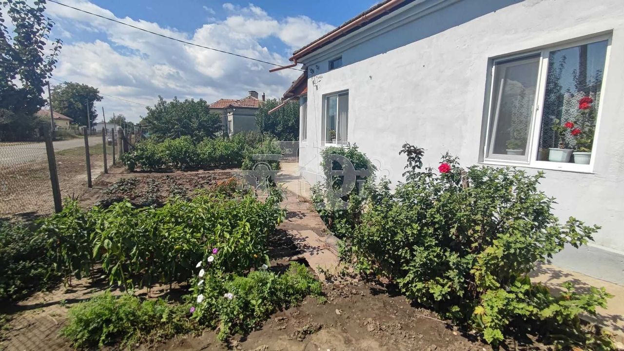 Продава се Къща в с. Преспа, Област Добрич - 65 кв.м за 440 €/кв.м - Снимка #1