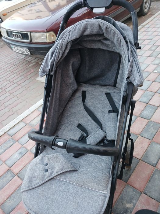 Детская коляска,Детская коляска