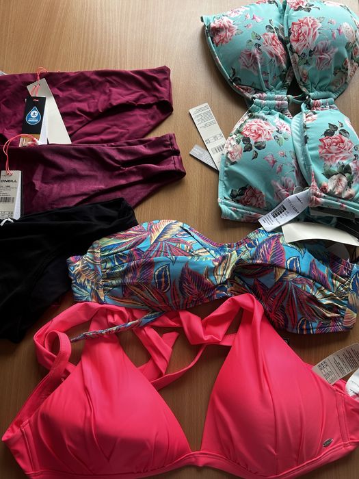 Outlet Costume de baie lot 40 bucati O'Neill