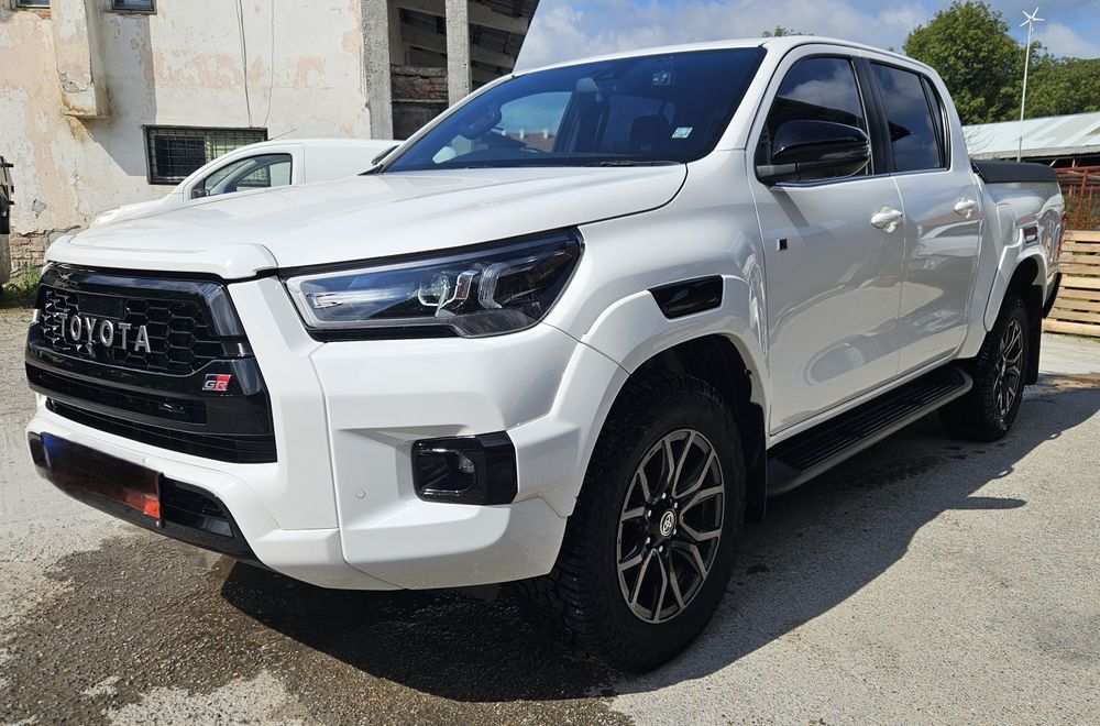 Toyota Hilux VIII 2.4d 150к.с. GR На части