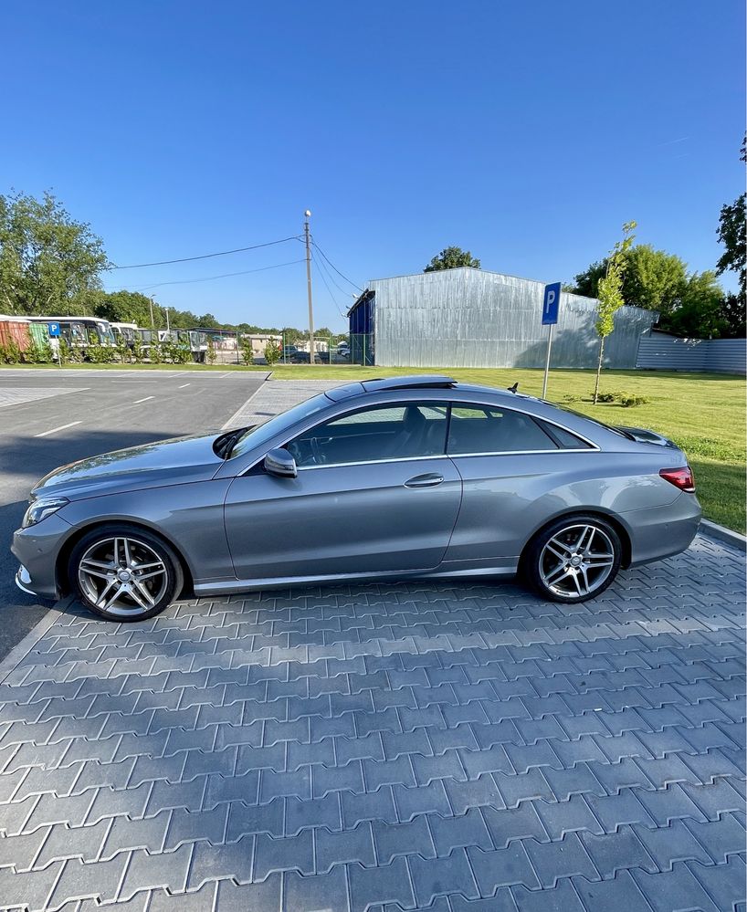 Mercedes E220 C207