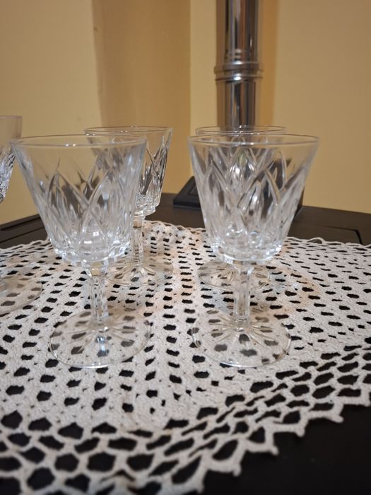 Кристални чаши  със столче