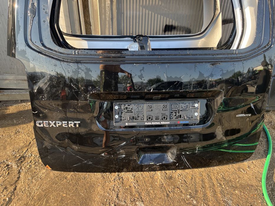 Капак,багажник Citroen Berlingo 2019г