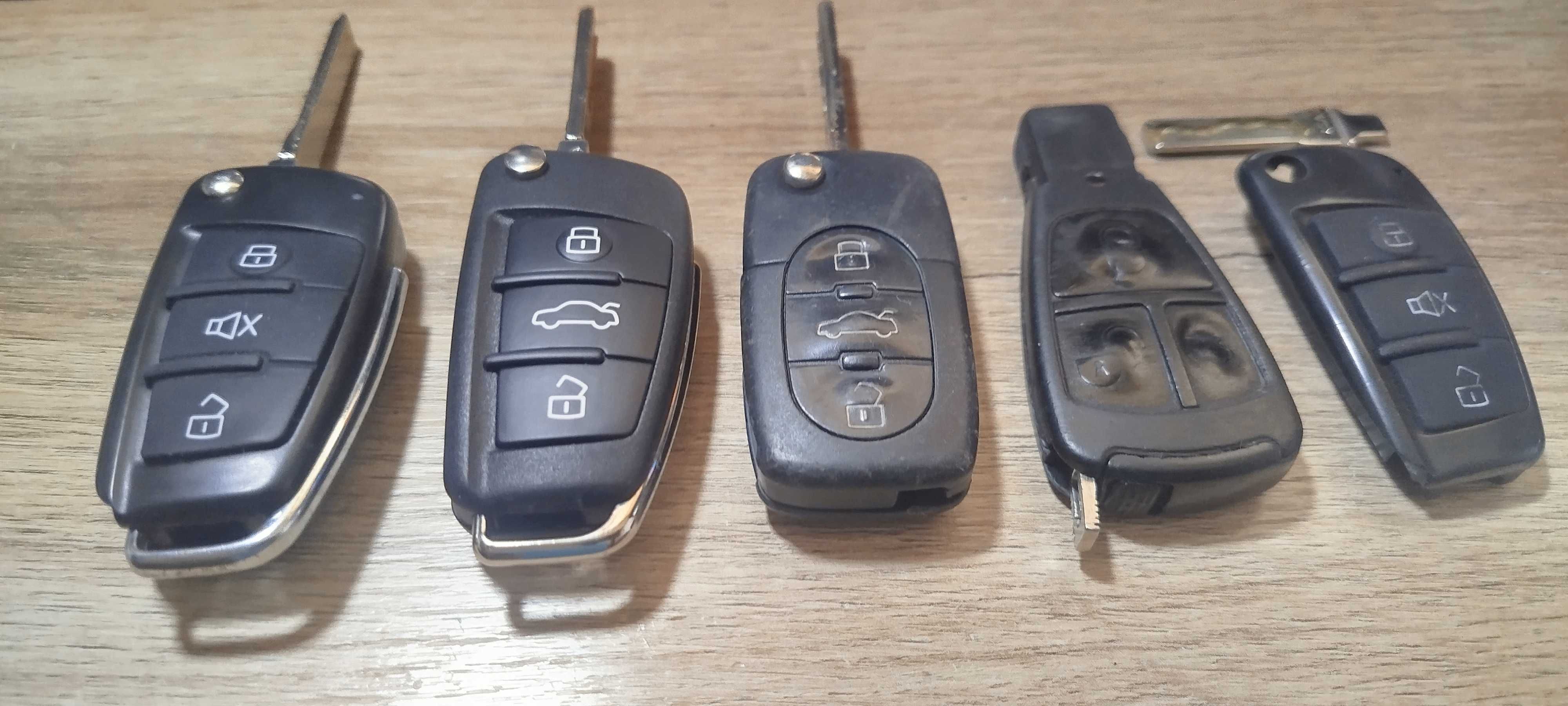 Ключове за кола Audi, Mercedes, части. Лот на обща цена.