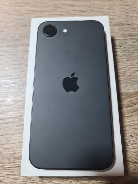 Iphone 16 E 128 GB Black