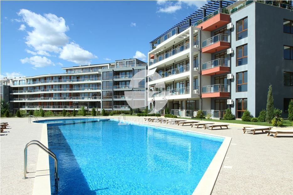 Продава се Едностаен апартамент в Свети Влас - 36 кв.м за 1528 €/кв.м - Снимка #8