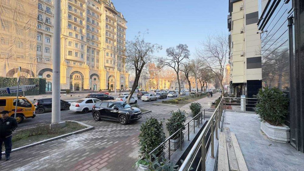 Коммерческое помещение в центре. 150м2 первая линия