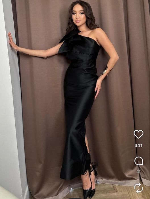 Вечернее платье на одно плечо новое