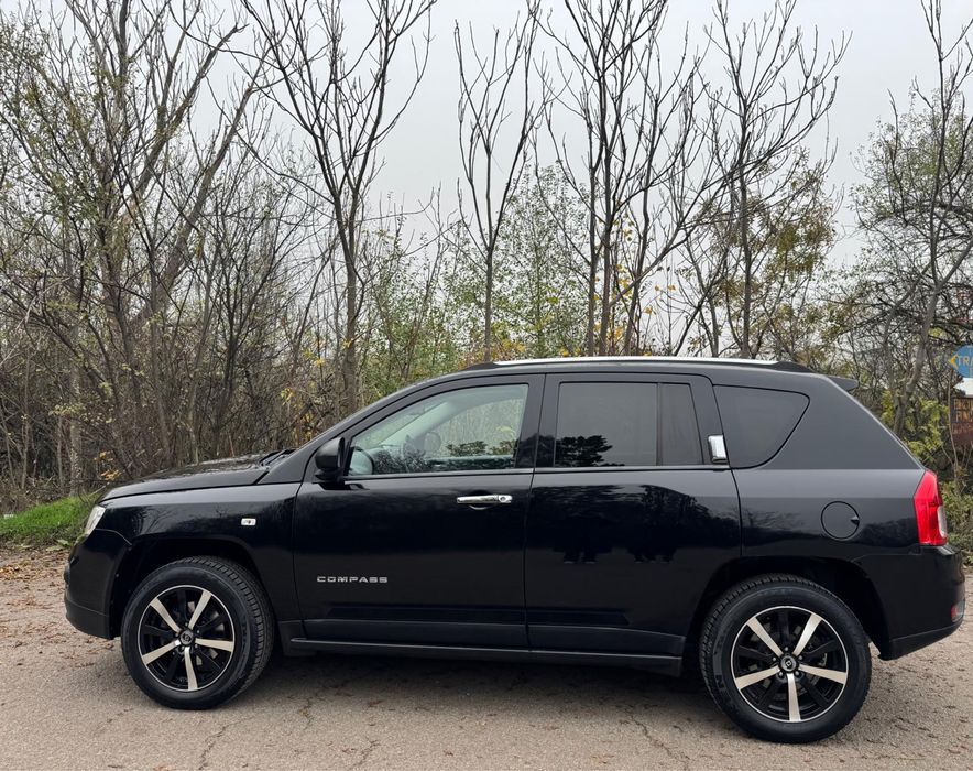 Jeep  Compass 2 l benzină