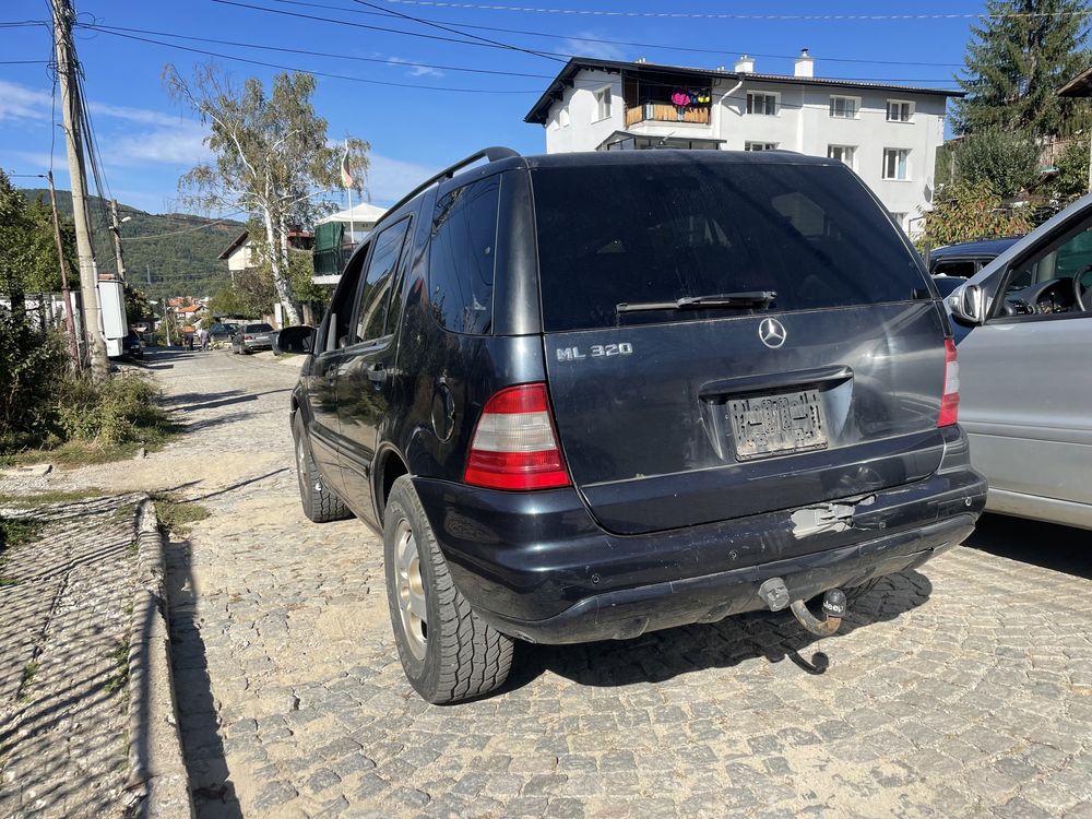 Mercedes Ml320 На части над 15броя W163 На части